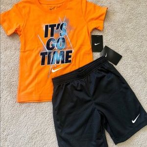 New Boys Nike Activewear Outfit Sz 7